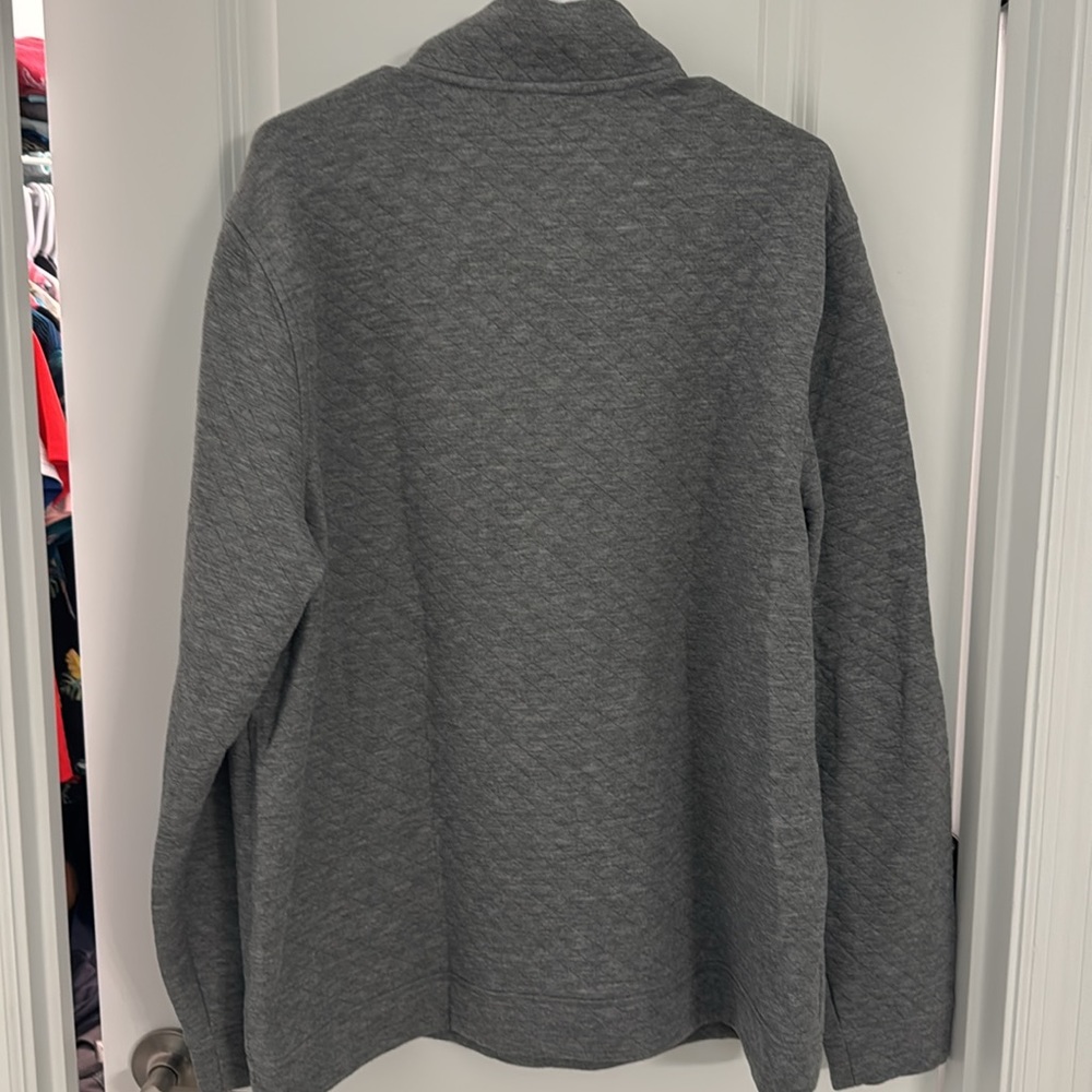 Vineyard Vines 3/4 Button Pull Over. - image 4